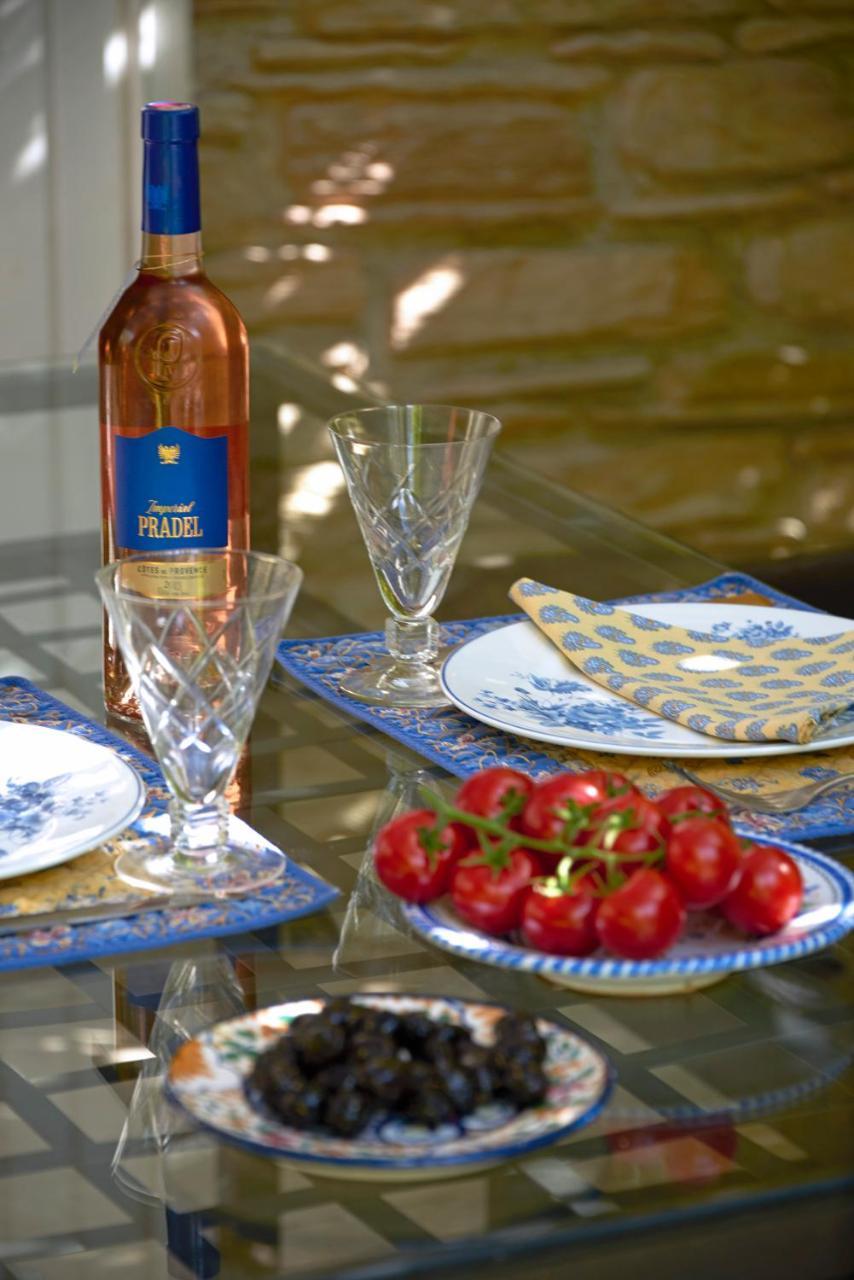 Bed and Breakfast La Bergerie Pradel Le Beaucet Esterno foto